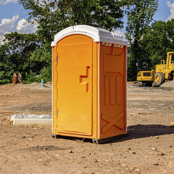 what is the cost difference between standard and deluxe porta potty rentals in Blockton